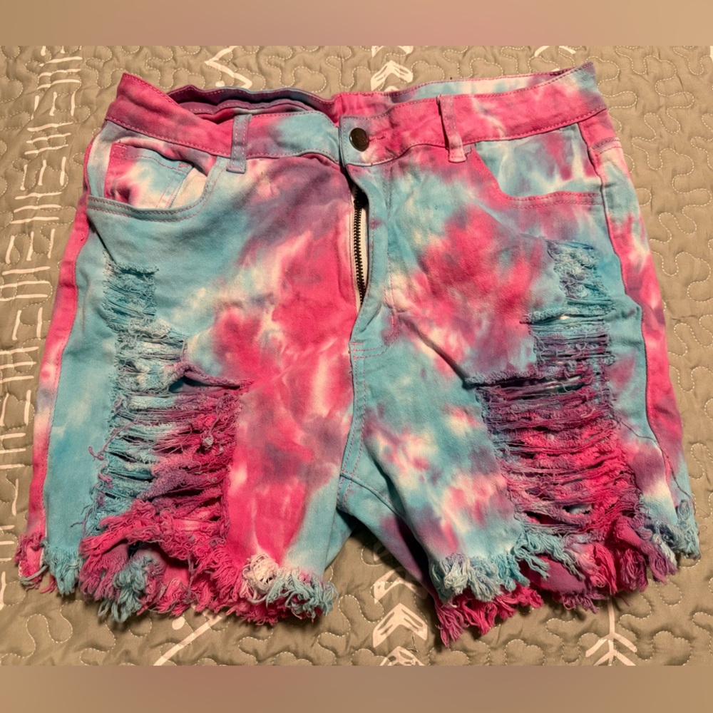Tie-Dye Fringe Women's Jean Shorts